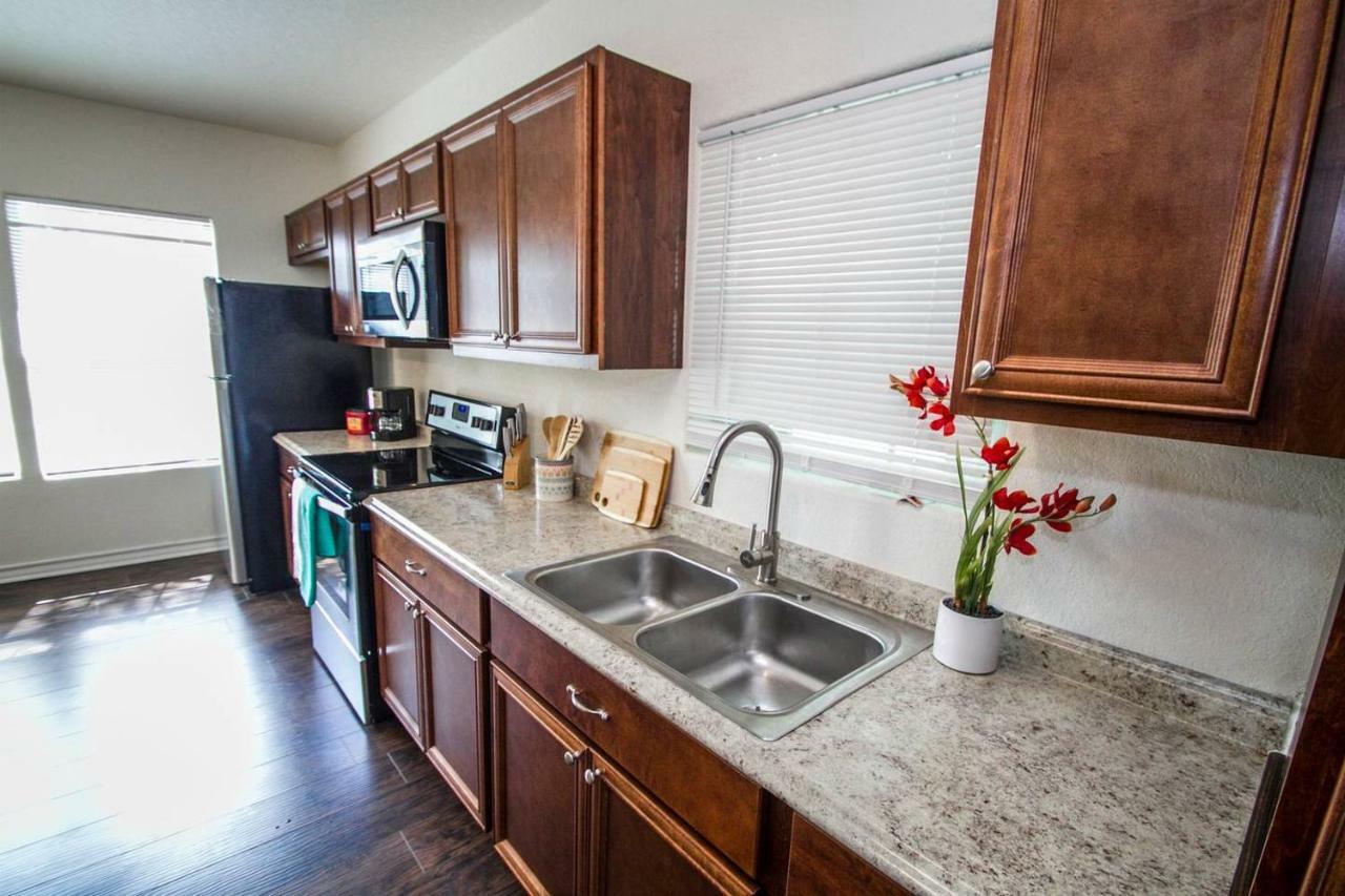 サンアントニオHays St Cozy Remodeled 2Br/2Ba House Sleeps 8アパートメント エクステリア 写真