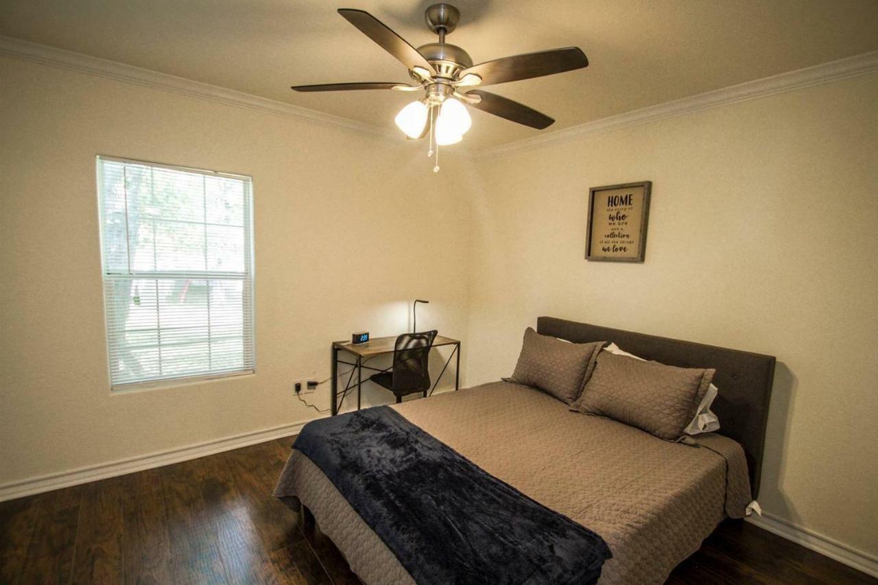 サンアントニオHays St Cozy Remodeled 2Br/2Ba House Sleeps 8アパートメント エクステリア 写真